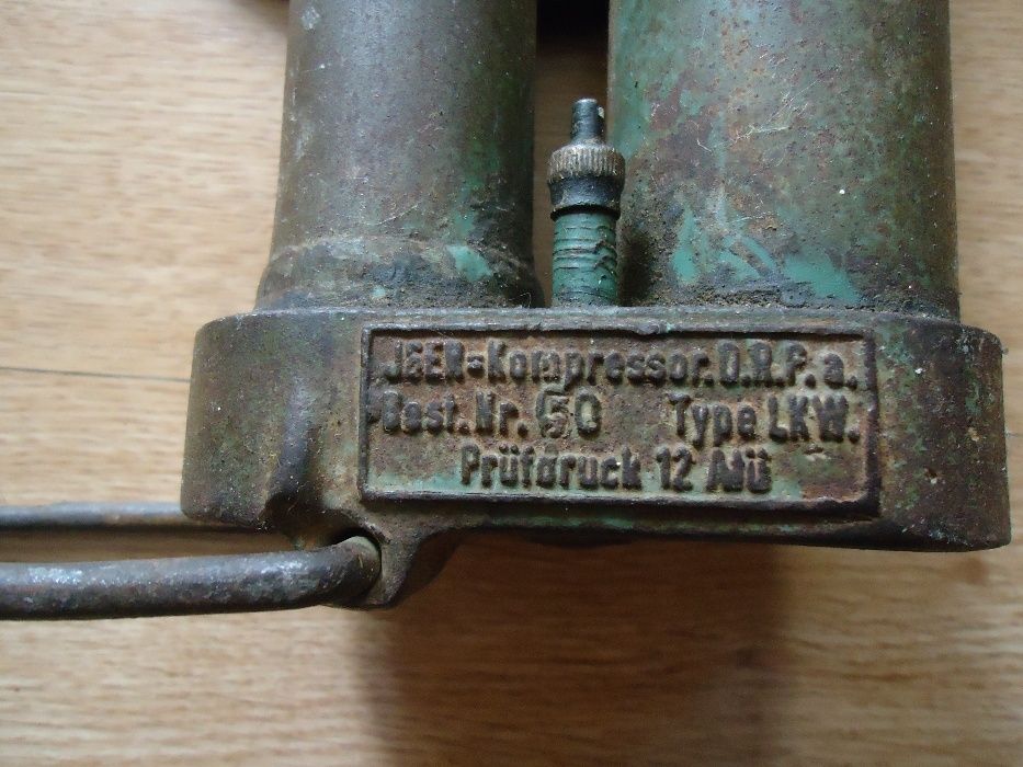 pompka smaochodowa 100 - letnia