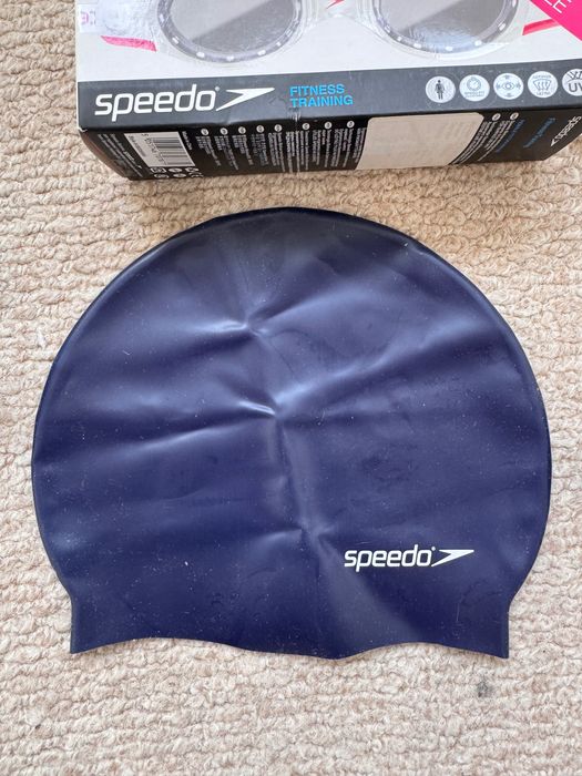 Комплект: жіночі окуляри для плавання і шапочка Speedo