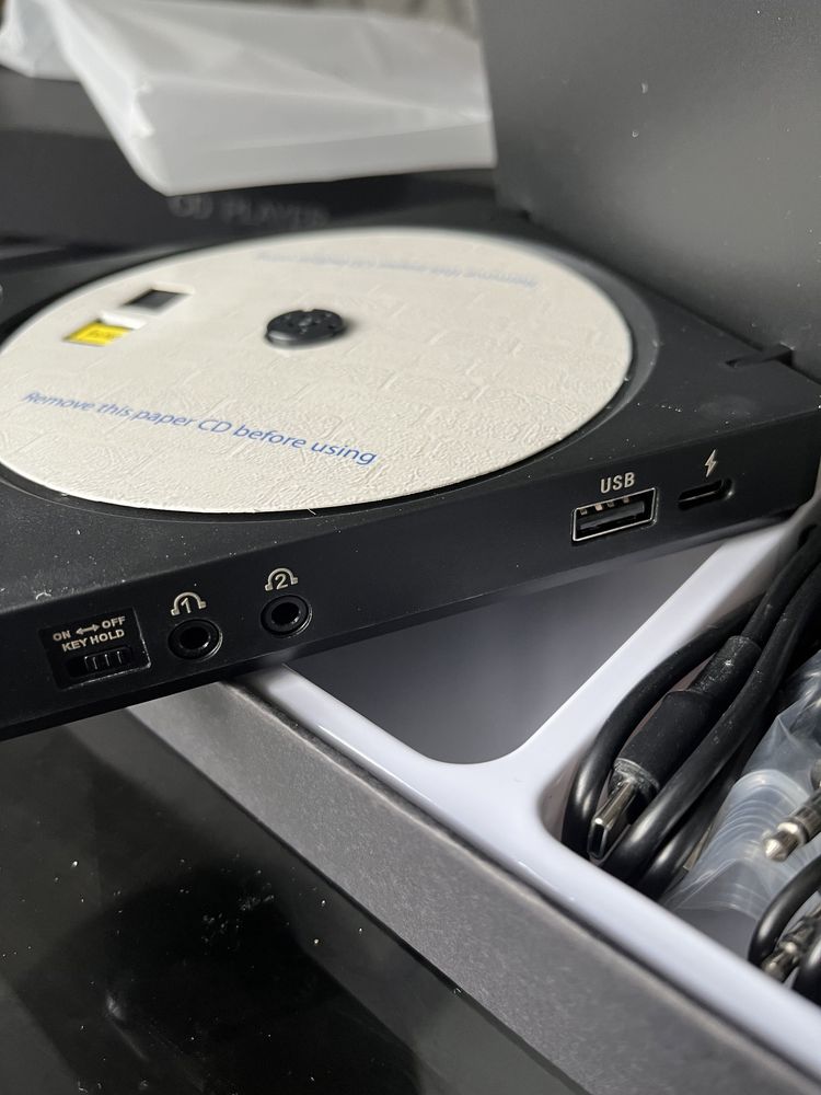 Discman odtwarzacz przenośny mp3 CD DOTYK PREZENT