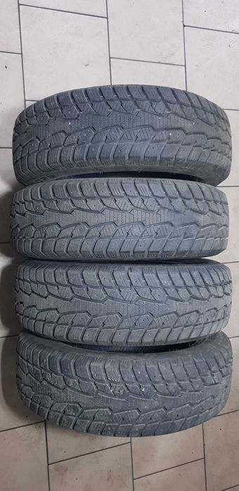 Продам зимнюю резину 185/65 R14