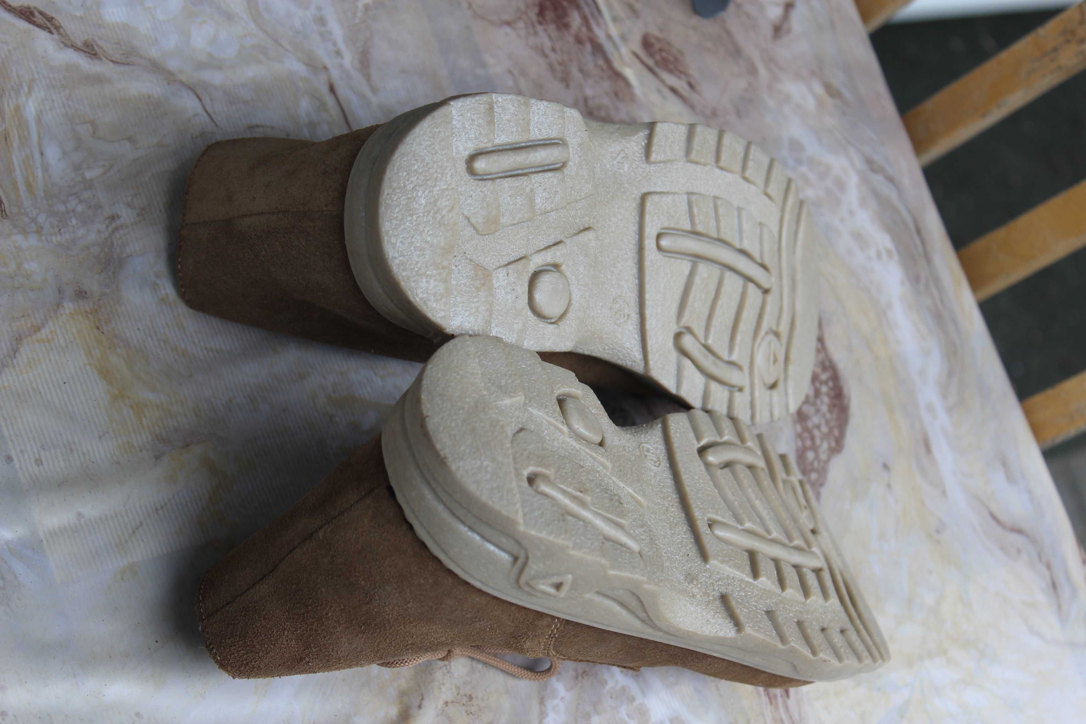 Buty, trzewiki nr 36