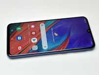 sprzedam zadbany samsung A40 4gb ram /64gb działa w każdej sieci