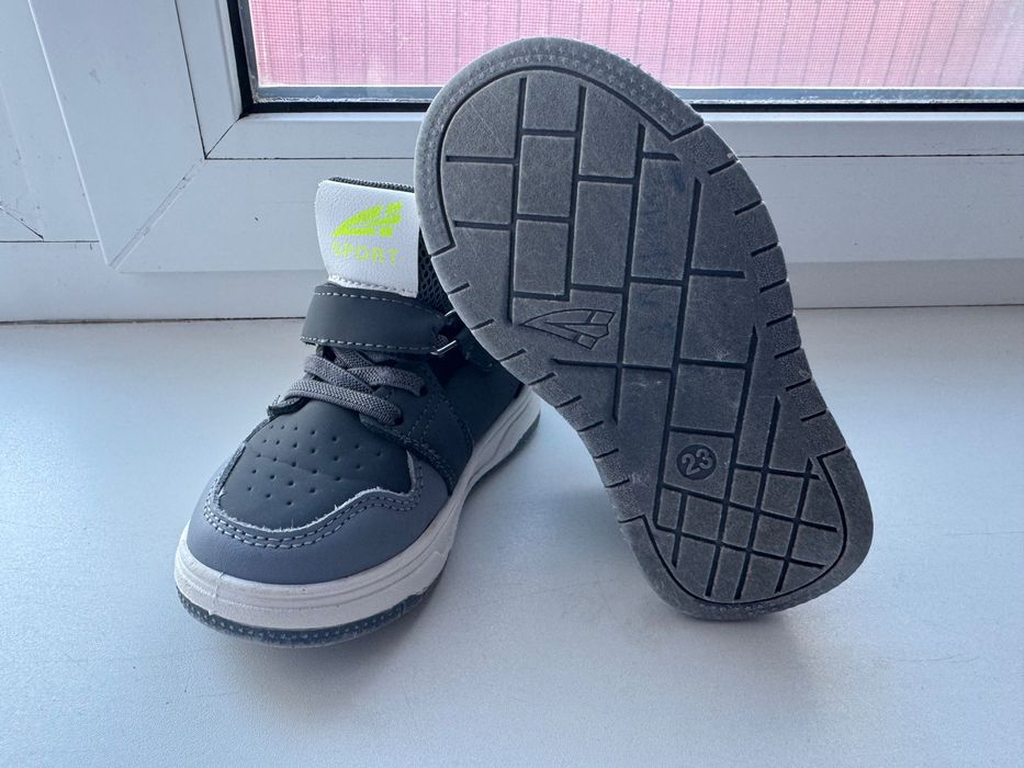 Хайтопи / кросівки / чоботи дитячі