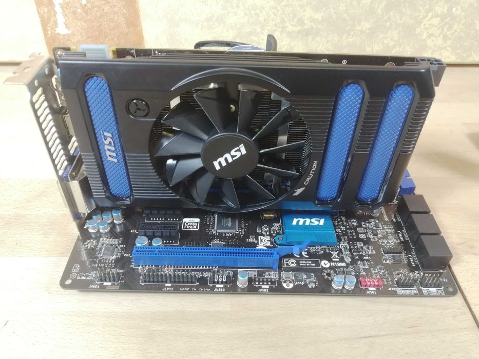 Płyta główna MSI B85M-G43 + karta graficzna MSI N660 2GD5 + alpine 11