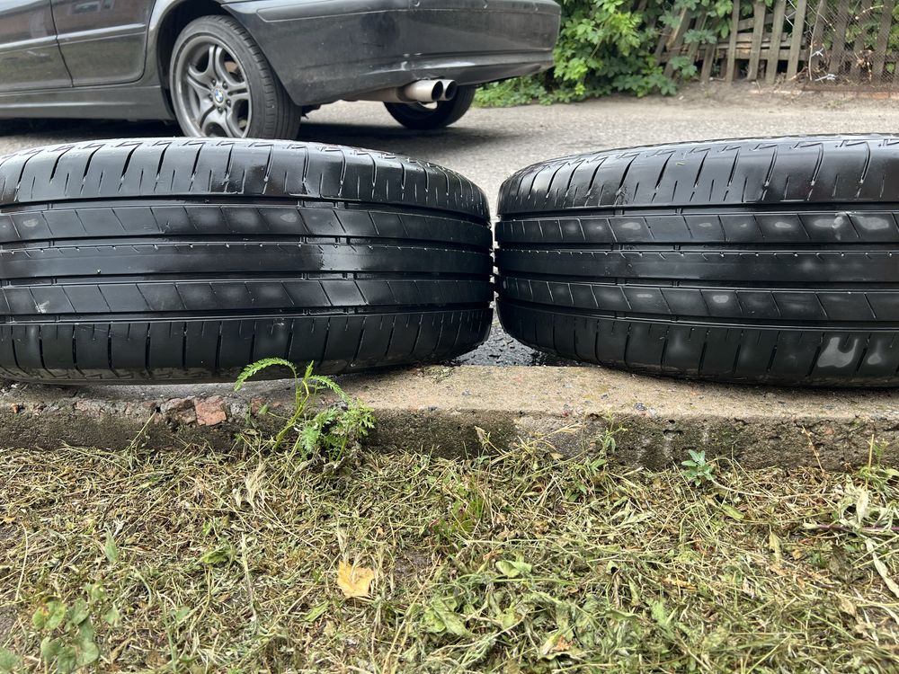 Продам пару шин Bridgestone 225/55 R17