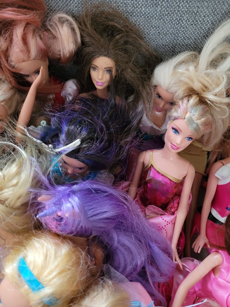Zestaw lalek Barbie 23szt