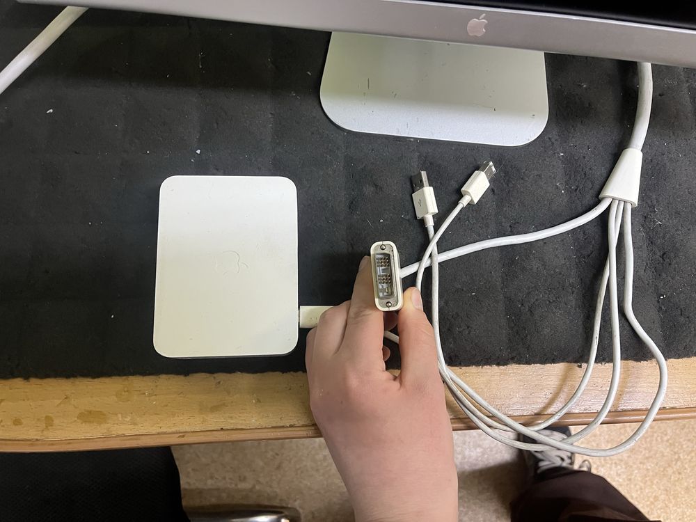 Apple Cinema Display 20 IPS model: A1081