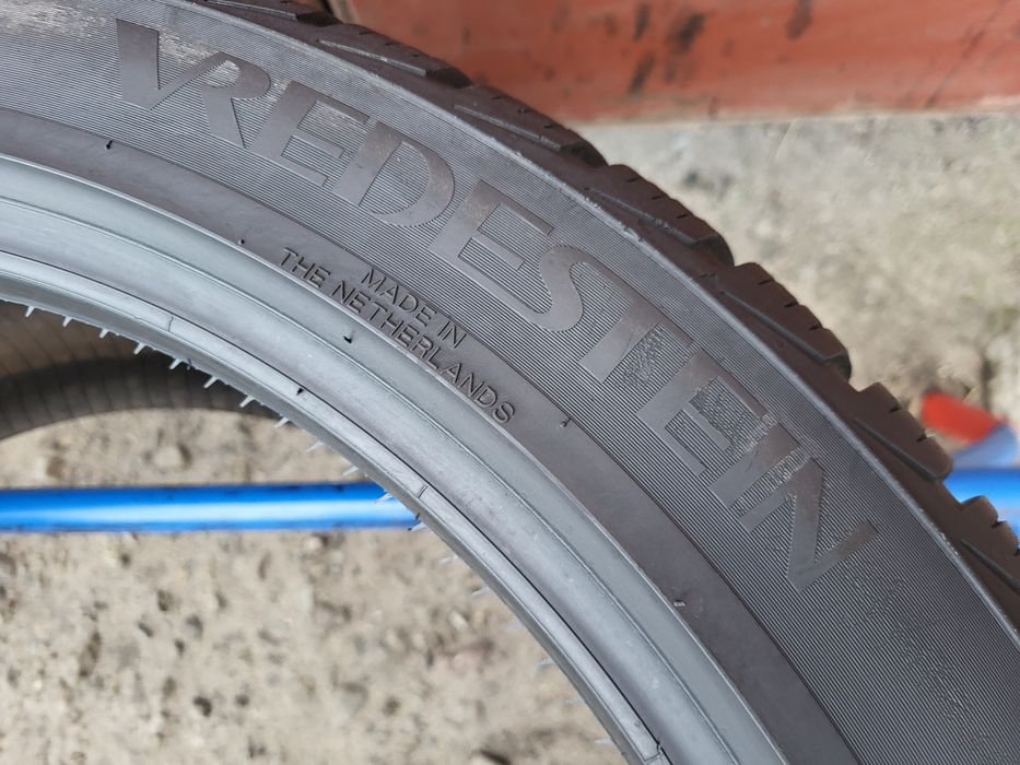 265/40/21 R21 Vredestein Quatrac Pro 2шт ціна за 1шт шини