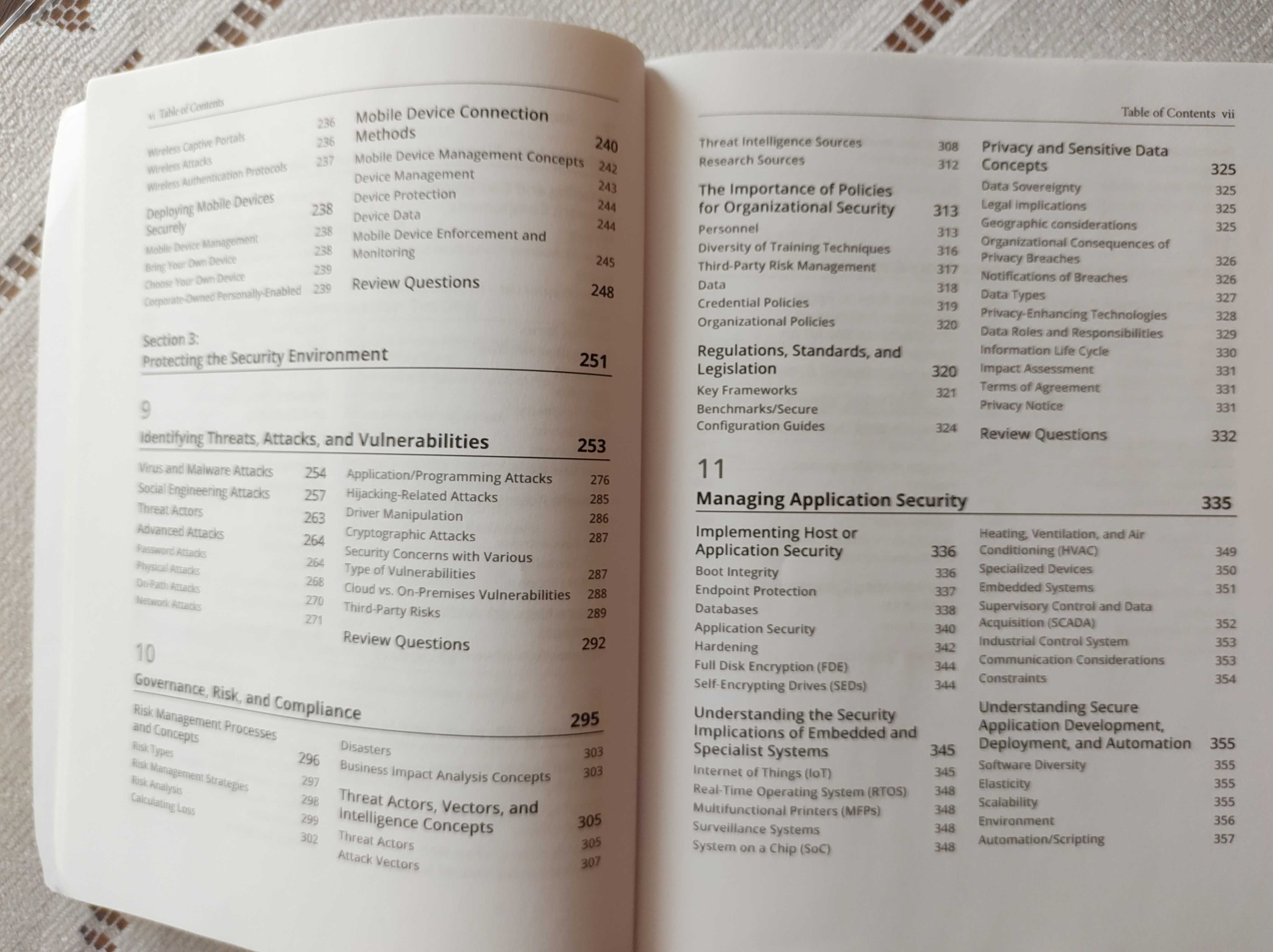 Książka Security+ SY0-601  CompTIA Certification Guide Jan Neil