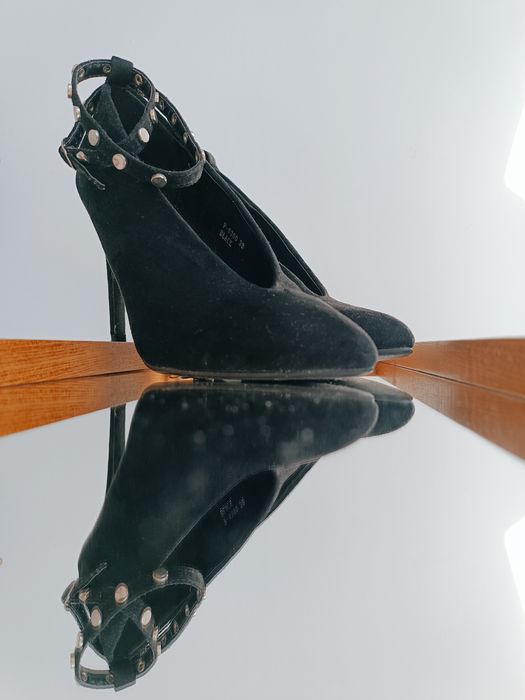 Czarne szpilki rozmiar 37