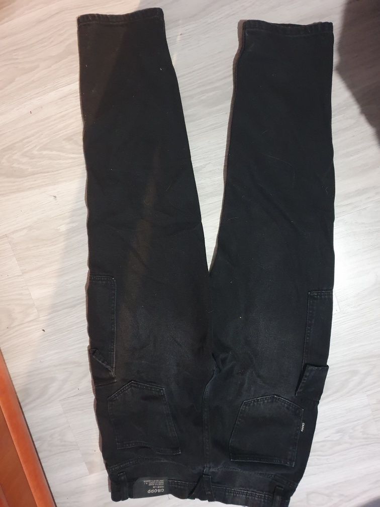 Spodnie jeans cropp