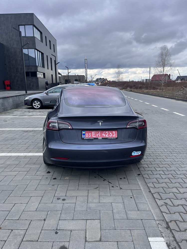 Авто Tesla model 3 2018