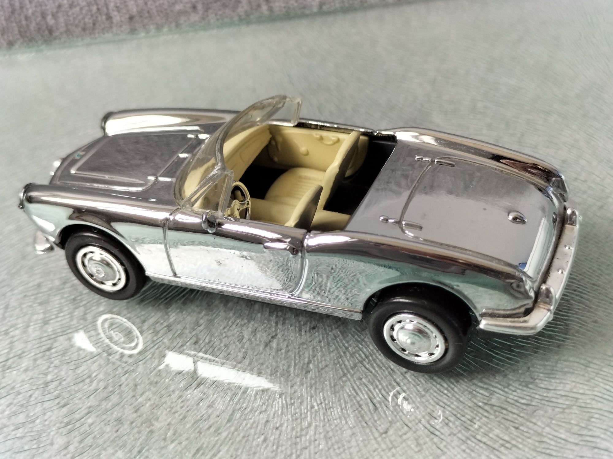 New Ray 1:43 Alfa Romeo Giulietta Spider 1600cc   Kolekcjonerski model