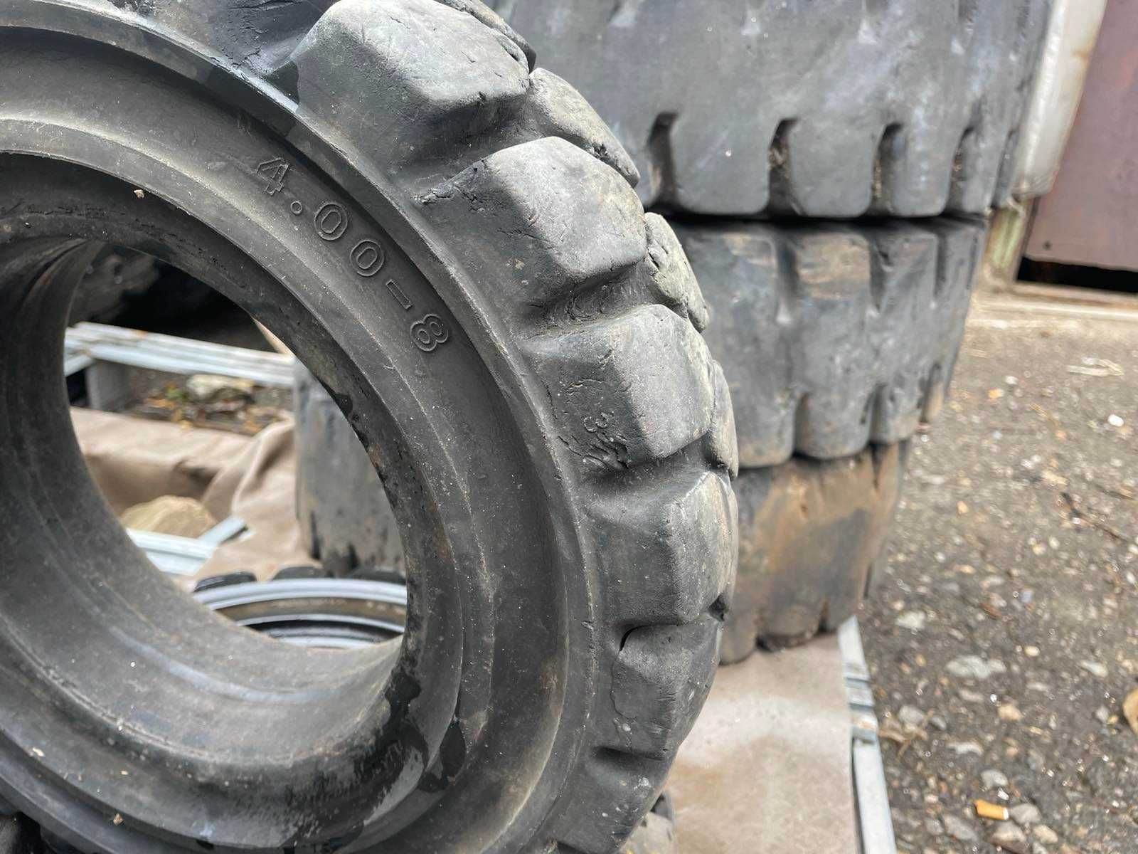 Продам шины на погрузчик цельнолитые с дисками и без дисков 4.00-8.