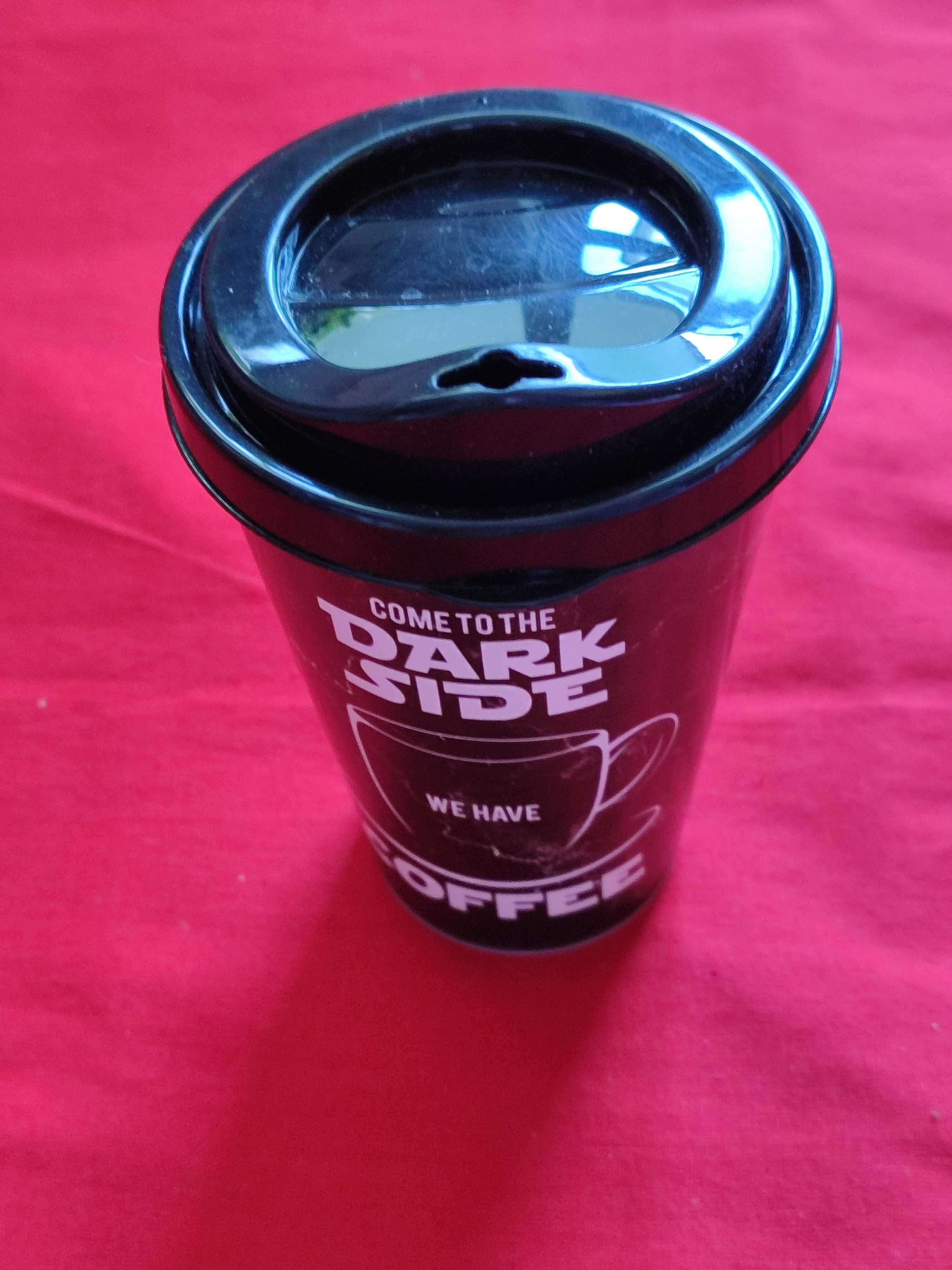 Стакан пластиковый многоразовый с крышкой для кофе б у