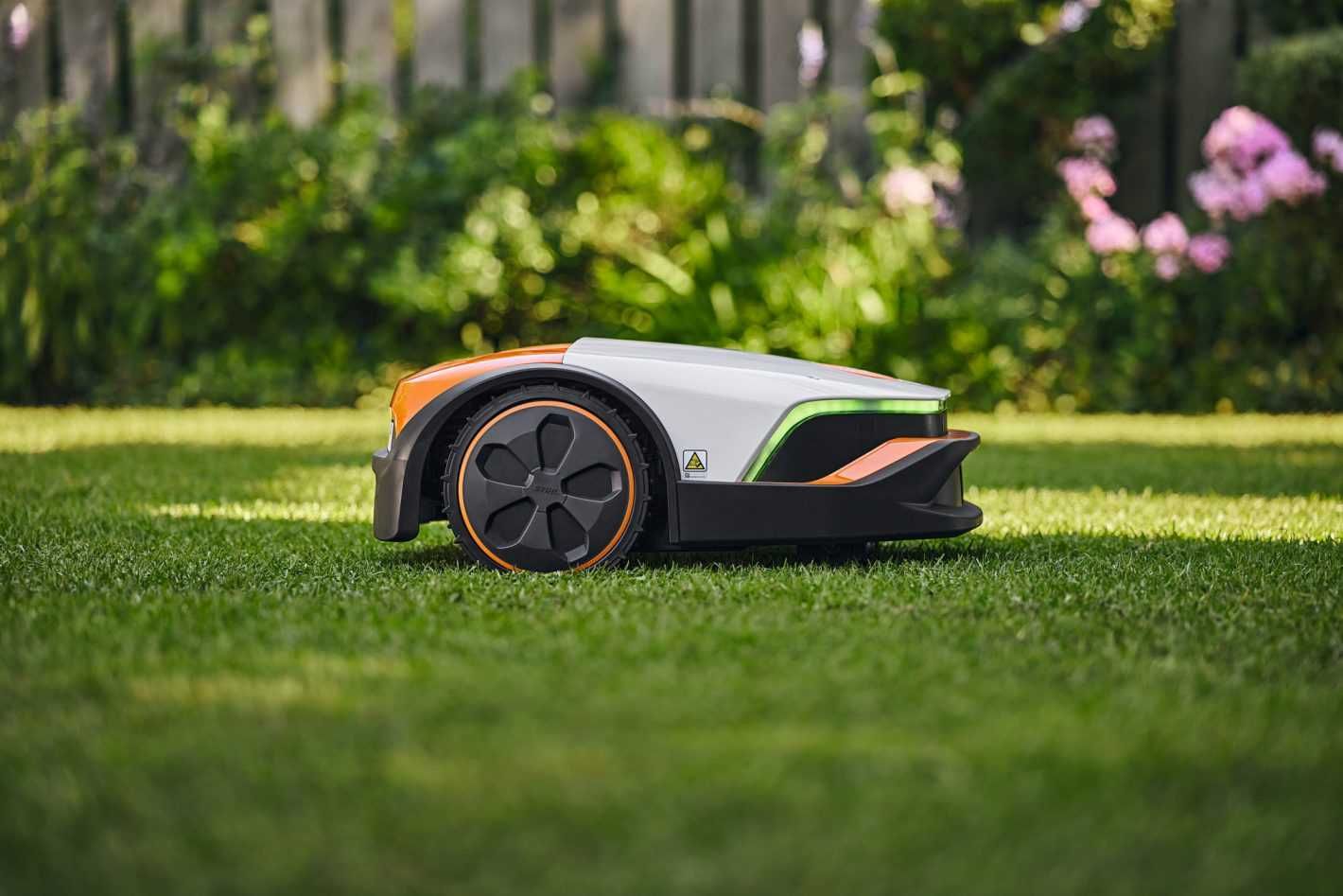 Robot koszący STIHL iMOW 5 Kosiarka automatyczna MONTAŻ