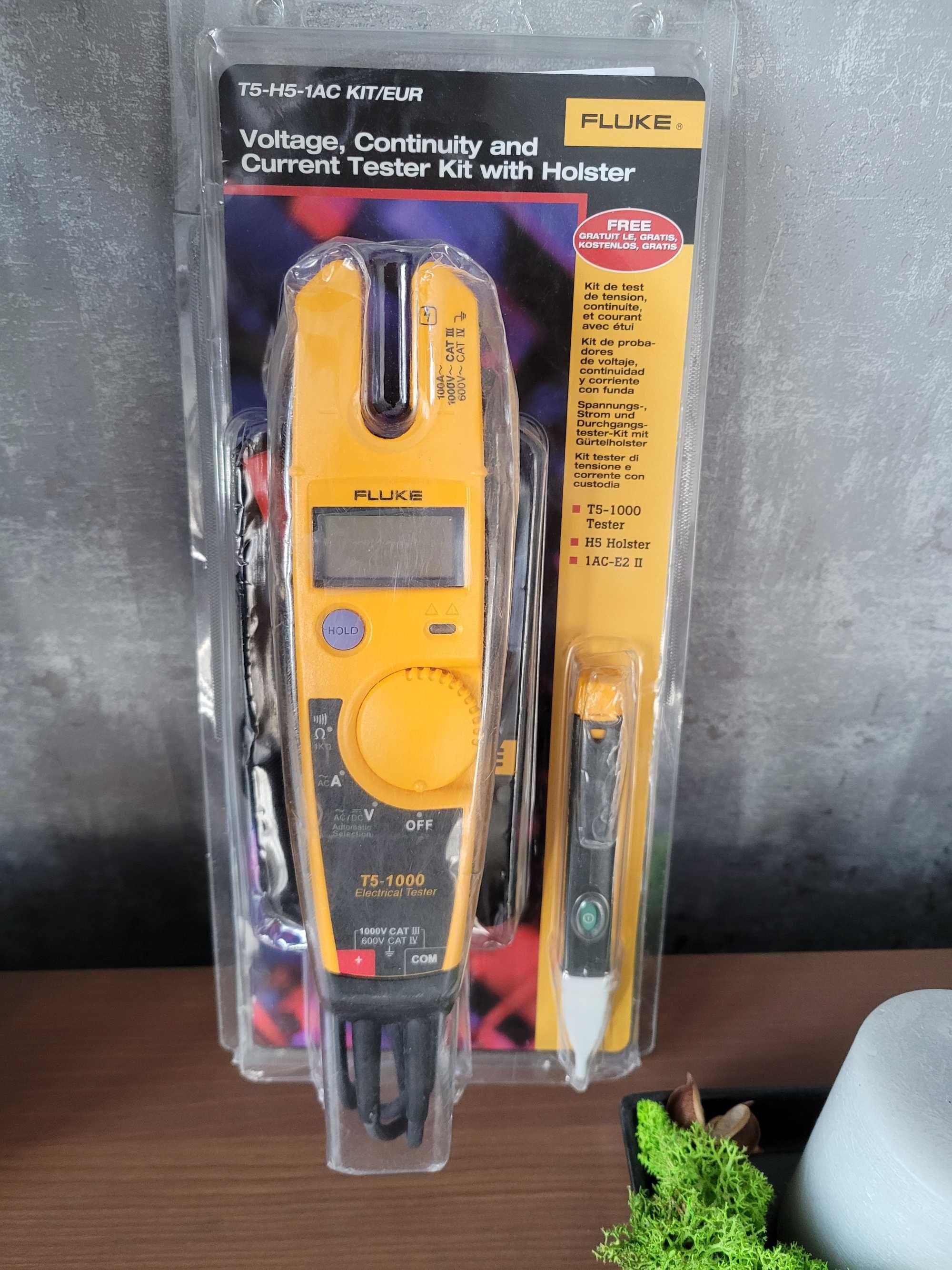 Tester elektryczny + próbnik napięć ( miernik) Fluke T5-H5-1AC ,zestaw