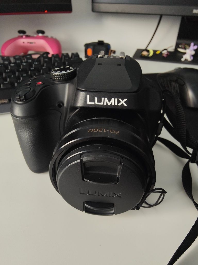 Máquina Fotográfica Panasonic Lumix DC-FZ82