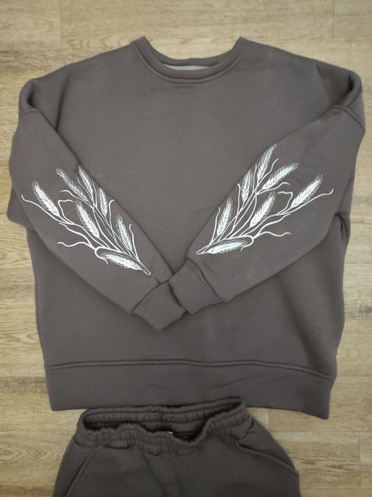 Теплий спортивний , прогулянковий костюм з вишивкою!