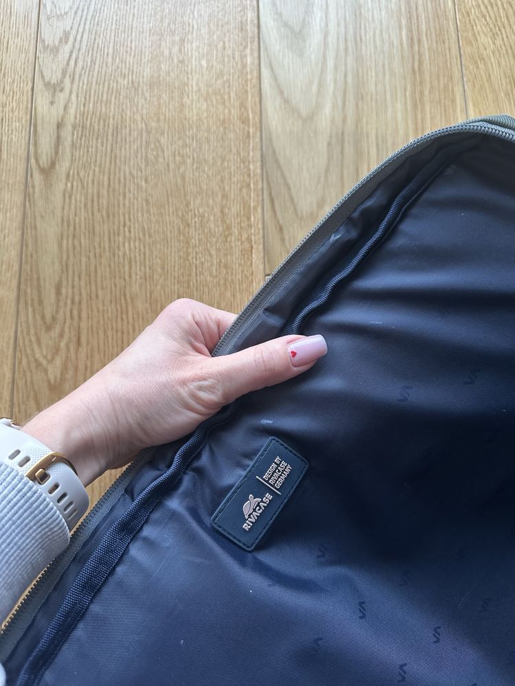 Torba na laptopa Rivacase, torba do pracy, pokrowiec na laptopa