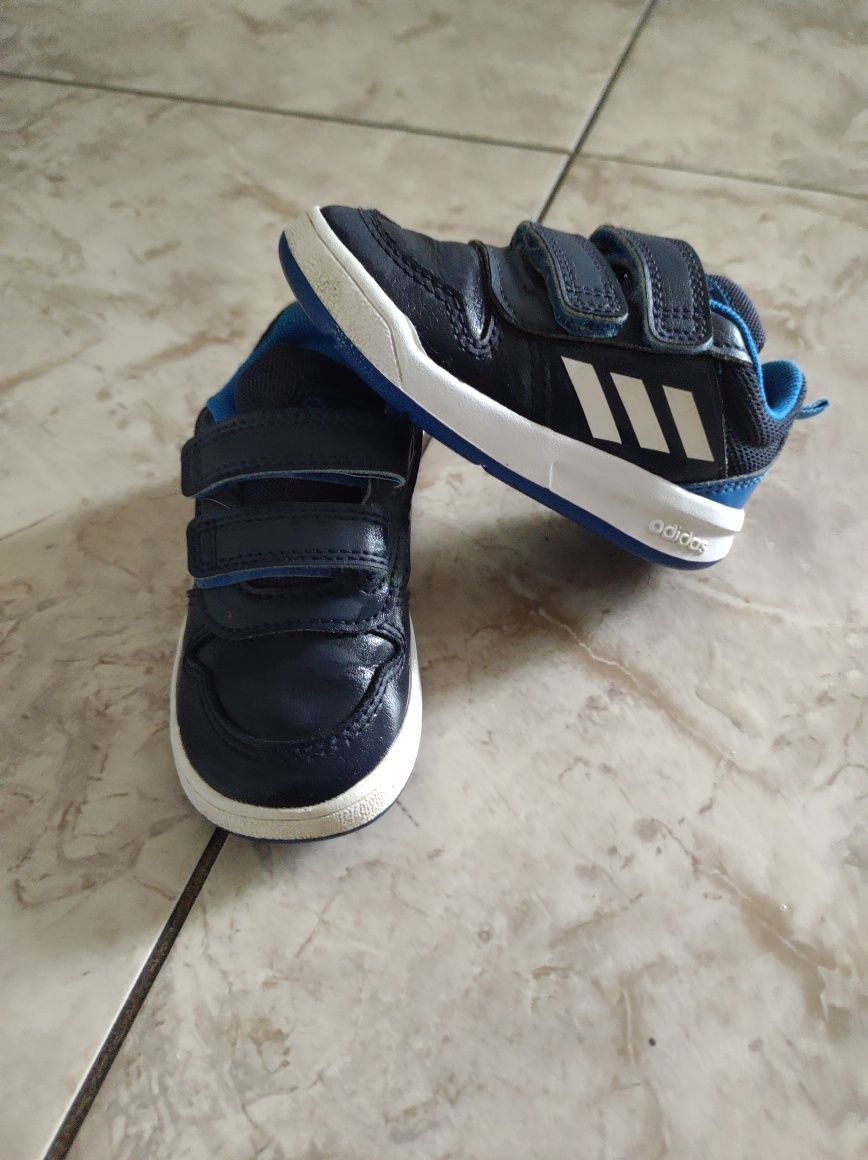 Buty Emel rozmiar 21, adidas 21, trampki 22