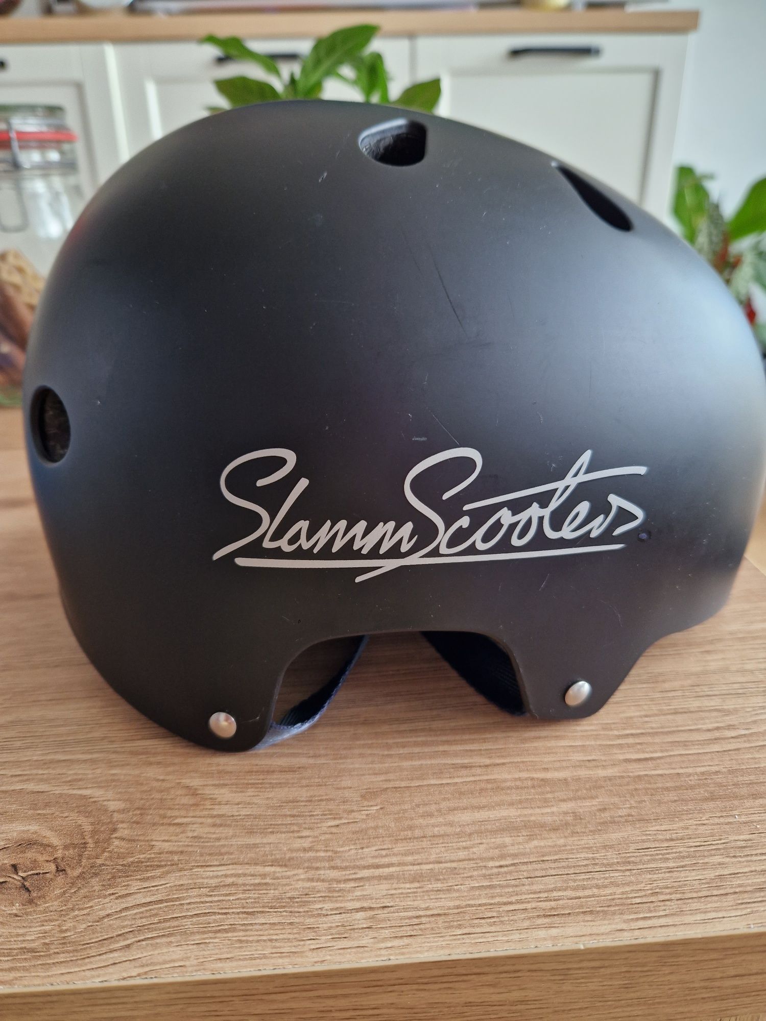 Kask slamm scooters