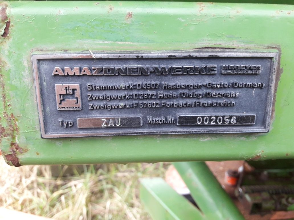 Rozsiewacz nawozu amazone zau 1500 Amazone  ZAU1500
