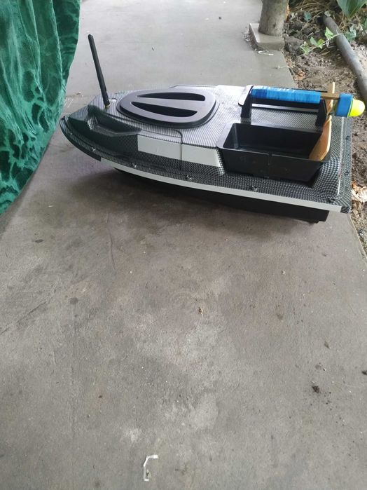 Продам кораблик Flytec V900 GPS 40 точек карбон