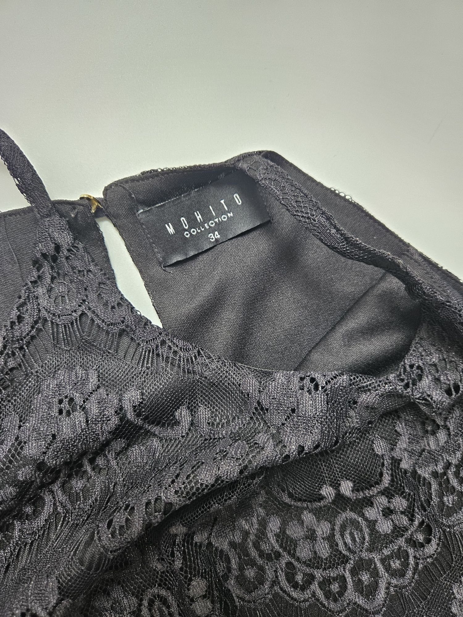 Sukienka trapezowa oversize czarna midi koronką Mohito 34 XS viral hit