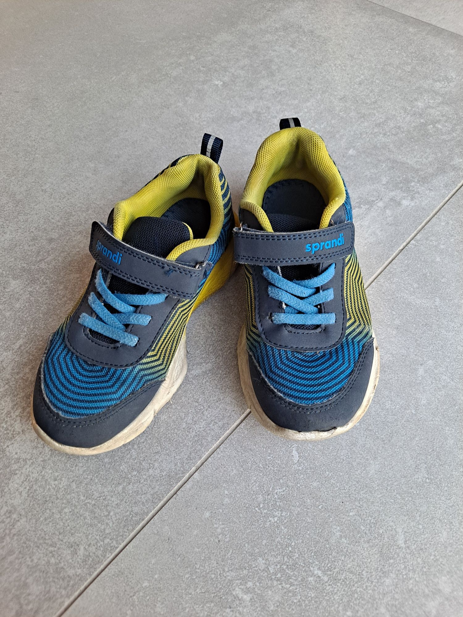 Adidasy Sprandi 30