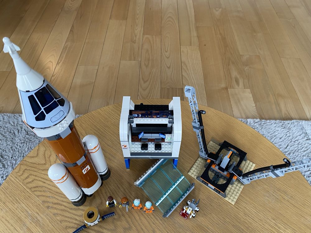 Lego City 60228 Centrum lotów kosmicznych Rakieta Prezent