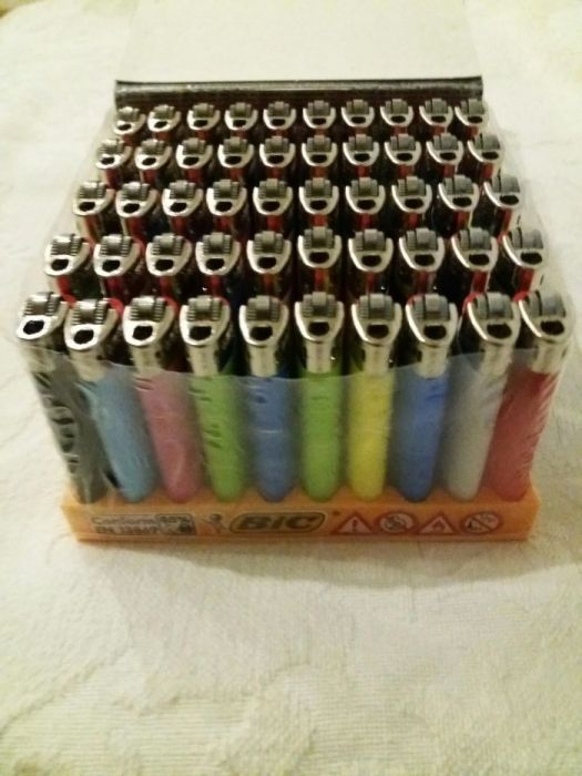 Caixa de isqueiros BIC "Mini"