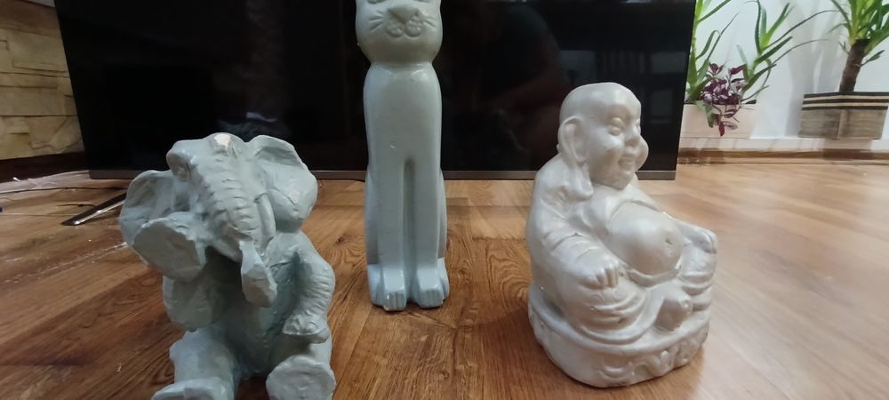 Gipsowe figurki, kot, słonie, budda