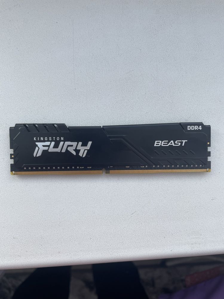 Оперативна памʼять Kingston Fury Beast Black 16 gb  (Нова)