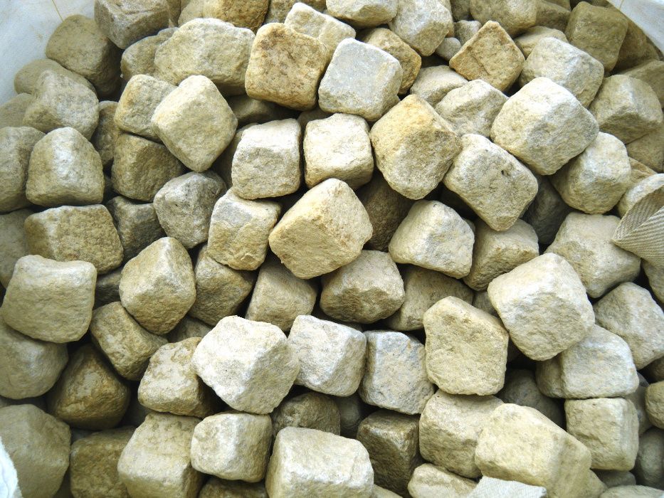 Kostka kamienna piaskowo-żółta 8×11 cm - otaczana, naturalna, 5,5 m²/t