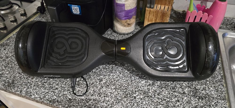 Hoverboard com caixa e carregador