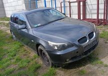 BMW Serii 5 E60 E61 - Części - Drzwi / maska / błotnik / klapa / lampa