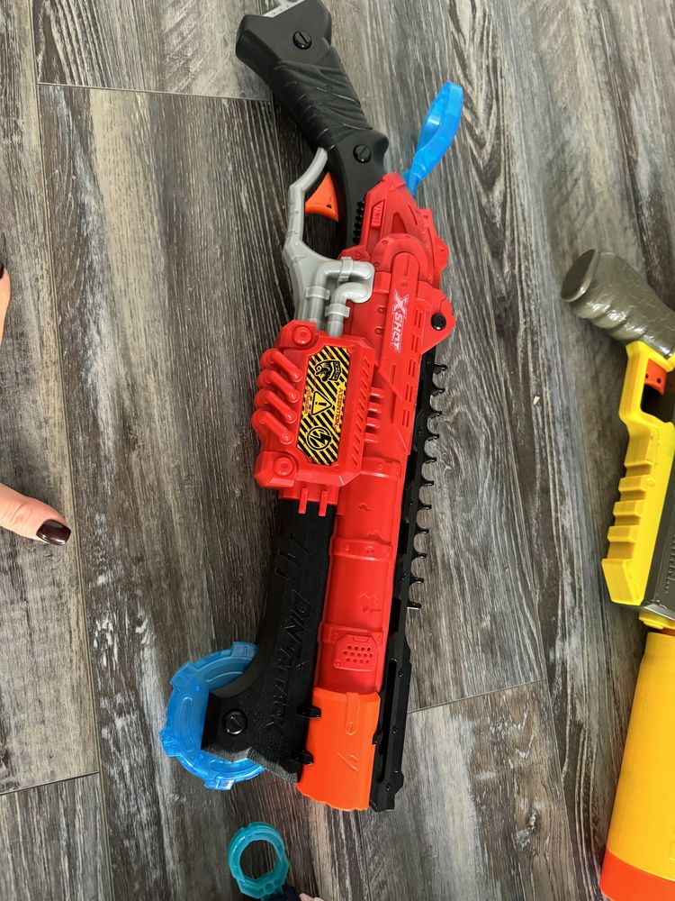 Пістолети Nerf стан нових