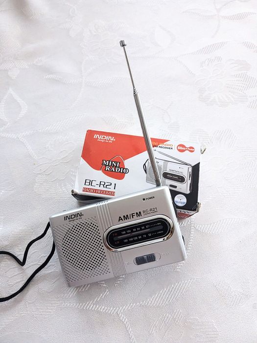 Małe radio na baterie