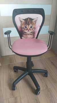 Krzesło fotel do biurka kotek