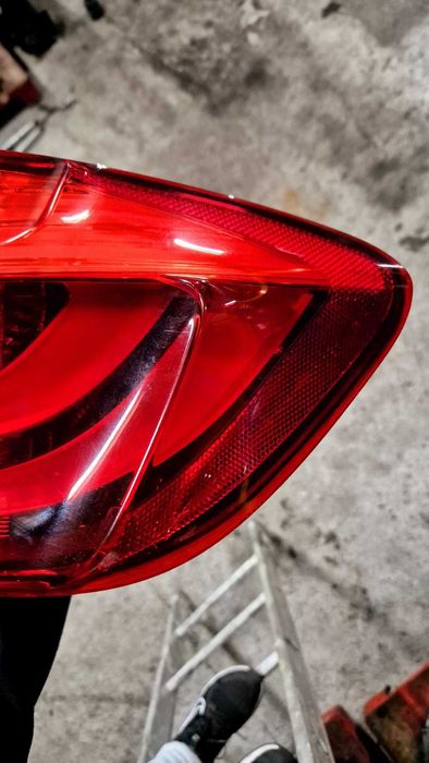 Farolim painel direito bmw F10