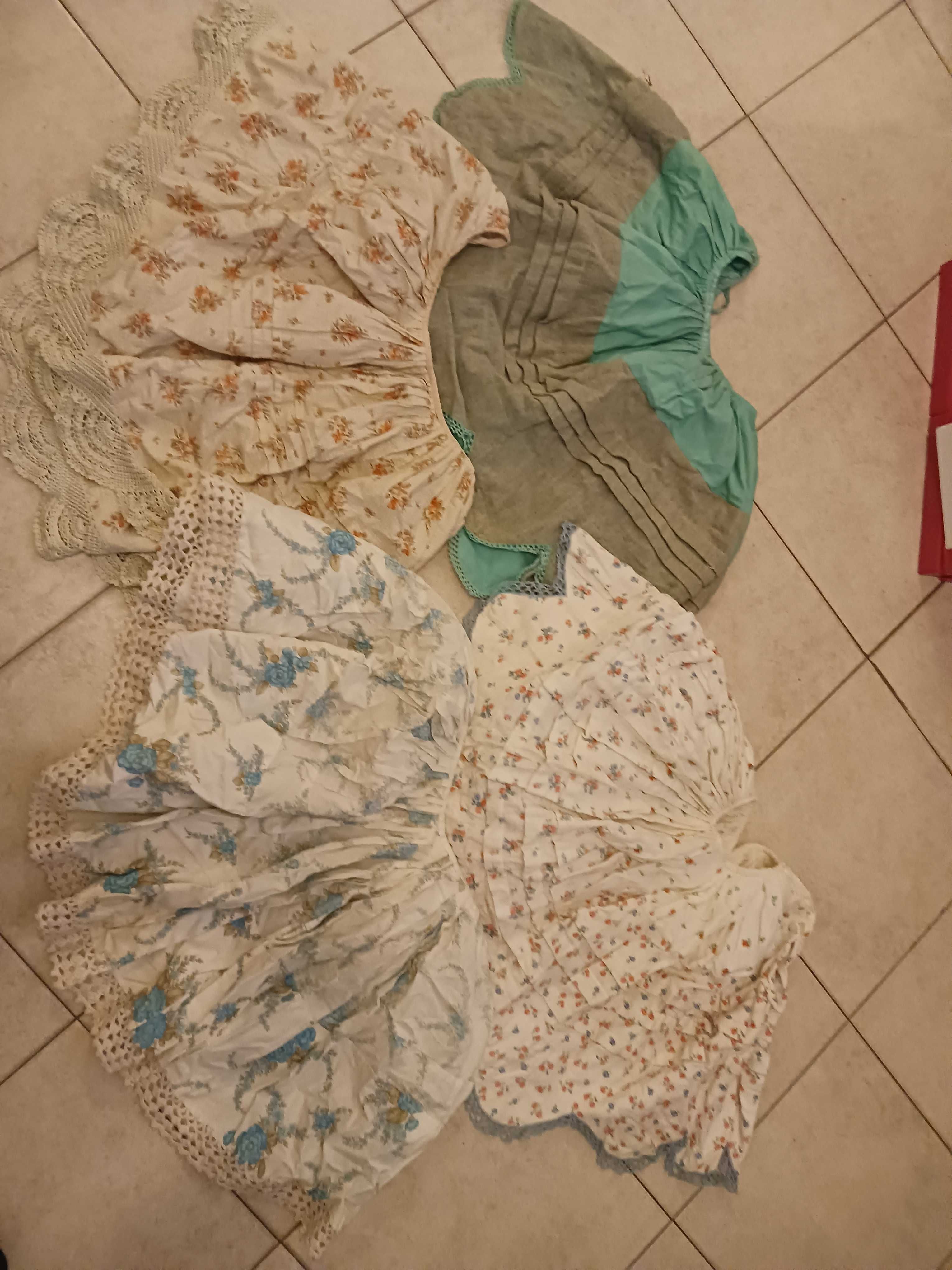Saias nazarenas para venda (Preços consoante a peça)