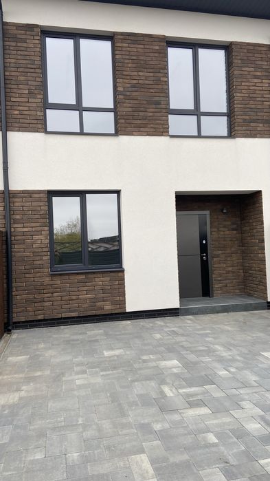 Продається Таунхаус з новим якісним  ремонтом