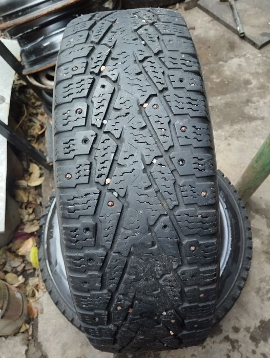Одна зимова шина Nokian 205/70/15c