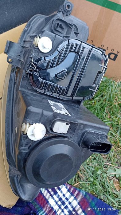 Фари передні Seat Leon 2 (1P) 2005-2008 (дорестайлінг)