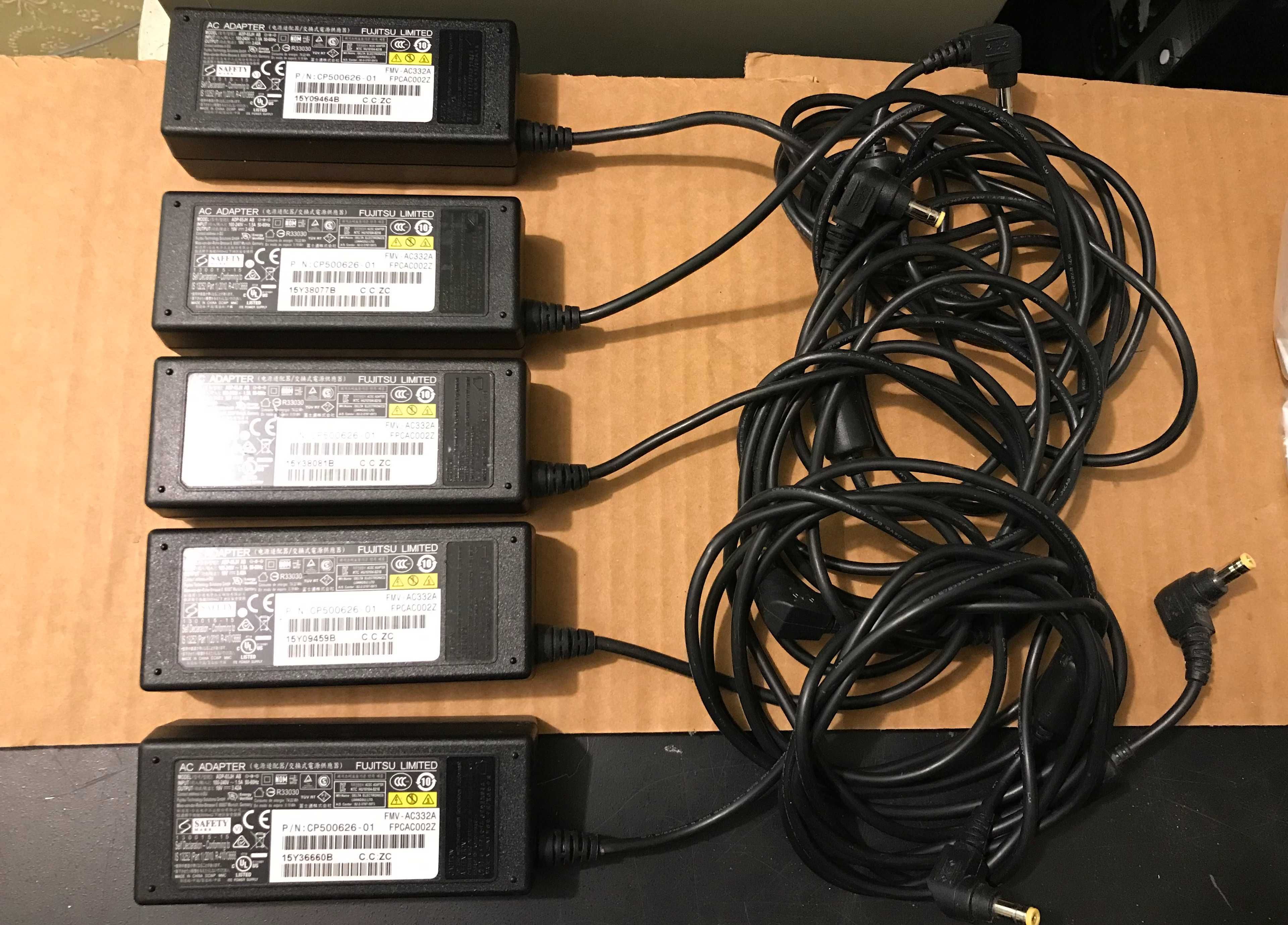 Блок живлення для ноутбука Fujitsu ADP-65JH AB 19V 3,42A оригінал!