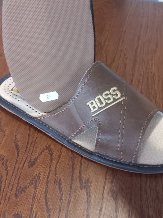 Skórzane pantofle/ laczki męskie, rozmiar 43