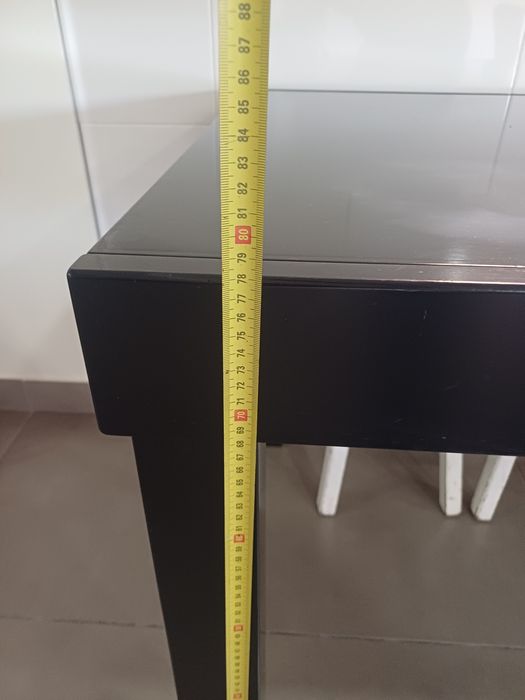 Mesa de sala em Wengué