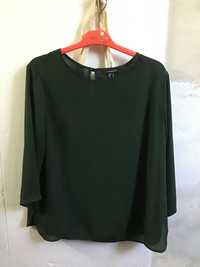 Blusa verde em bom estado