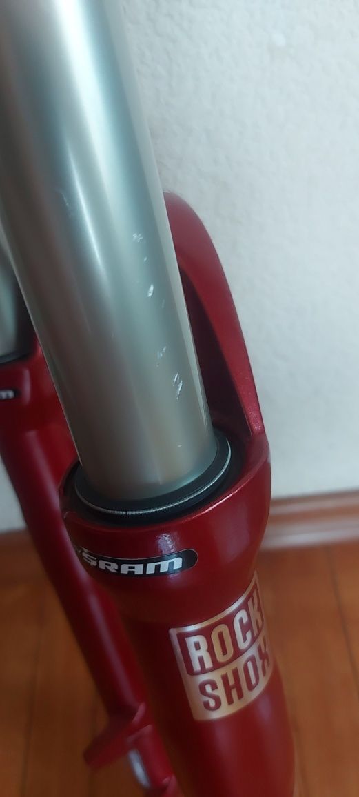 Rock shox lyrik RLR 180мм